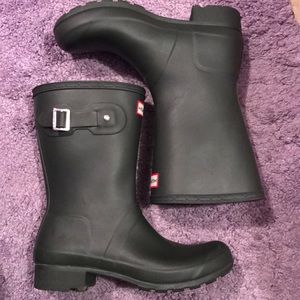 Women’s Hunter Boots TOUR. MUST GO!!!!